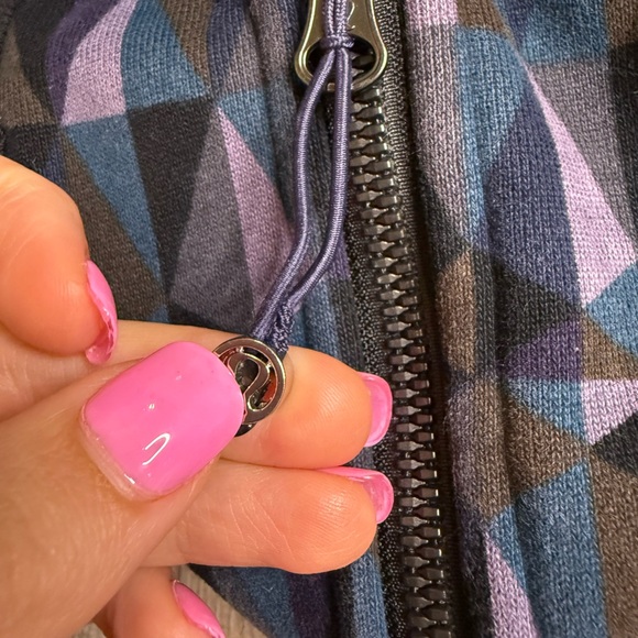 Lululemon Scuba Hoodie, Stained Glass Love Nightfall Size 2 - Picture 6 of 10